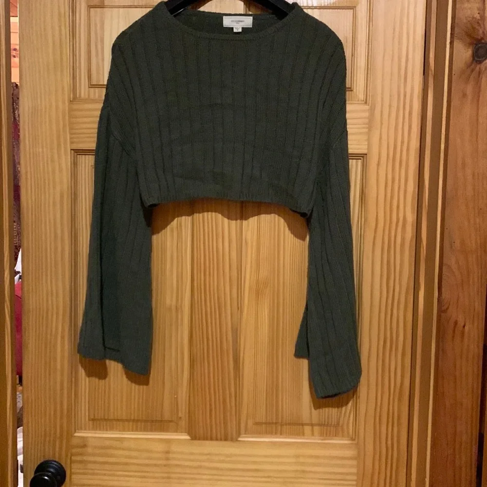 Sweater - Picture 1 of 5